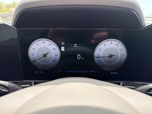 Used 2024 Hyundai Elantra SEL w/ Convenience Package image 31