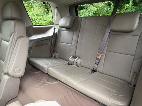 Used 2018 Chevrolet Tahoe Premier AWD/4WD image 15