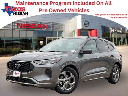 Used 2023 Ford Escape ST-Line image 1