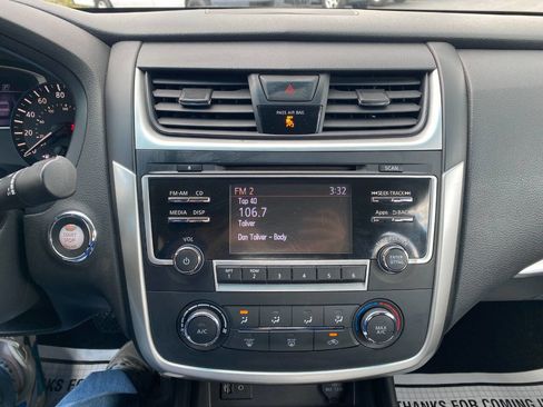 Used 2016 Nissan Altima 2.5 SR FWD image 14