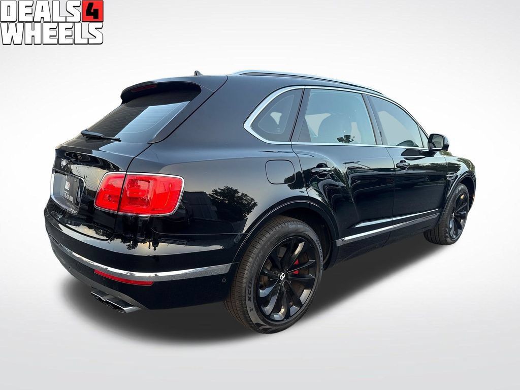 Used 2019 Bentley Bentayga AWD/4WD image 5