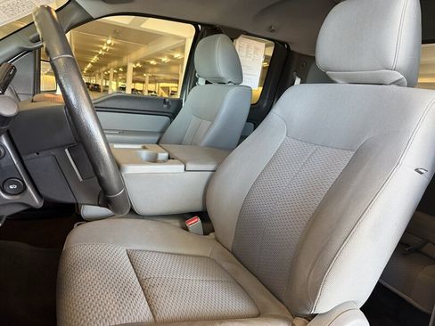 Used 2011 Ford F150 XLT w/ XLT Chrome Pkg RWD image 21