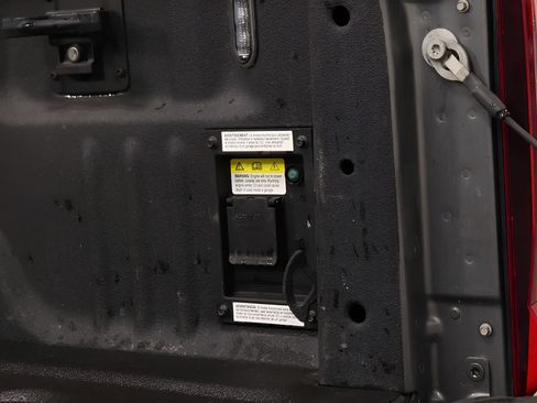Used 2023 Ford F250 Platinum AWD/4WD image 40