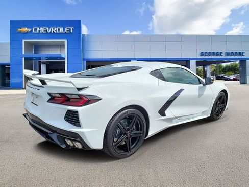 New 2026 Chevrolet Corvette Stingray Coupe w/ Z51 Performance Package RWD image 4