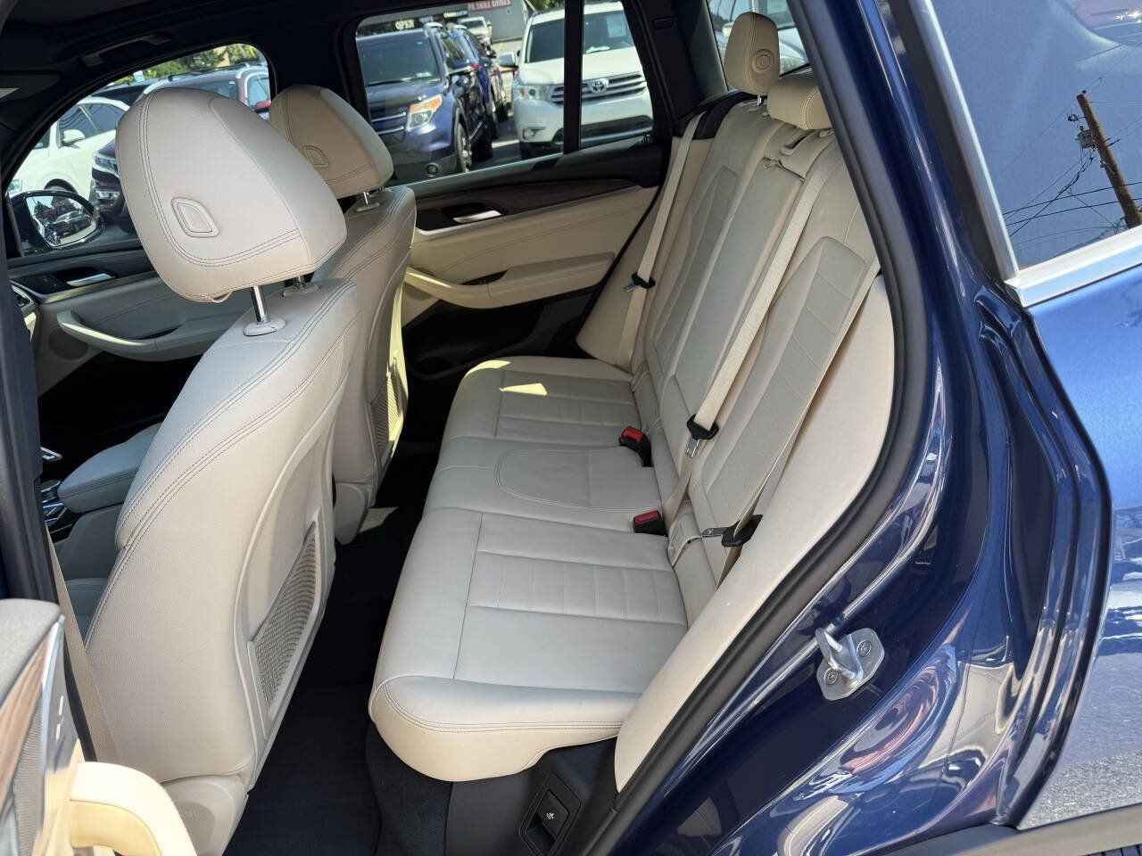 Used 2018 BMW X3 xDrive30i w/ Premium Package AWD/4WD image 8