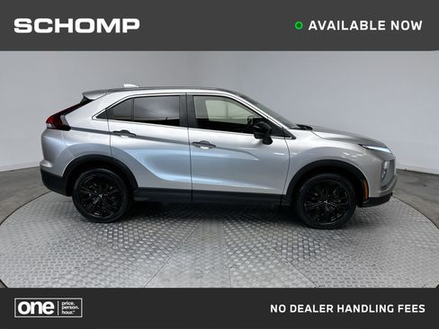 Used 2022 Mitsubishi Eclipse Cross LE AWD/4WD image 1