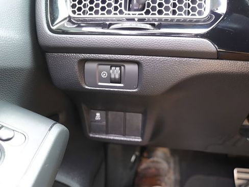 Used 2025 Honda Civic Sport image 26