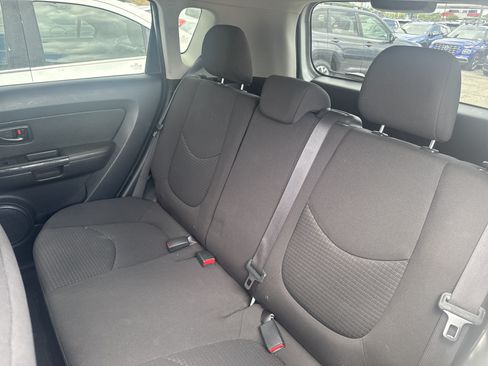 Used 2013 Kia Soul FWD image 11