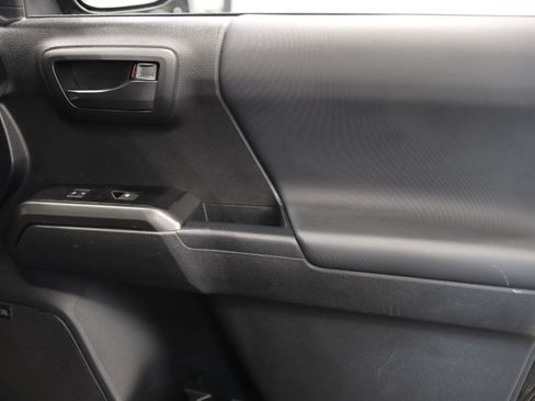 Used 2022 Toyota Tacoma TRD Pro AWD/4WD image 41