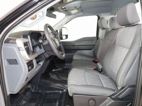 Used 2024 Ford F350 XL w/ Snow Plow/Camper Package image 9