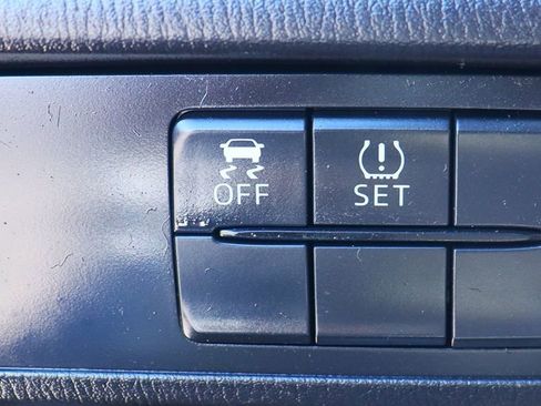 Used 2018 FIAT 124 Spider Classica w/ Technology Group image 37