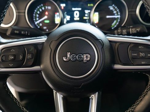 Used 2022 Jeep Wrangler Unlimited Sahara w/ Cold Weather Group image 23