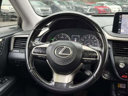 Used 2022 Lexus RX 350L Premium image 9
