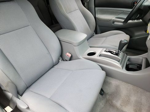 Used 2008 Toyota Tacoma PreRunner RWD image 12