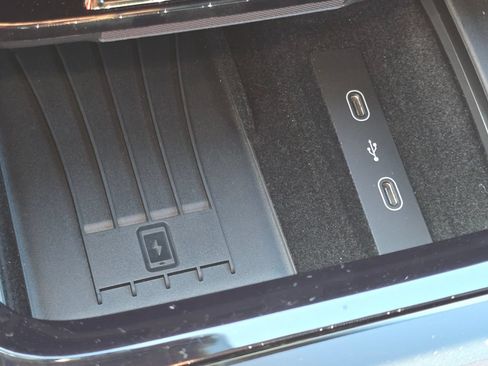 Certified 2026 Porsche Cayenne AWD/4WD image 29