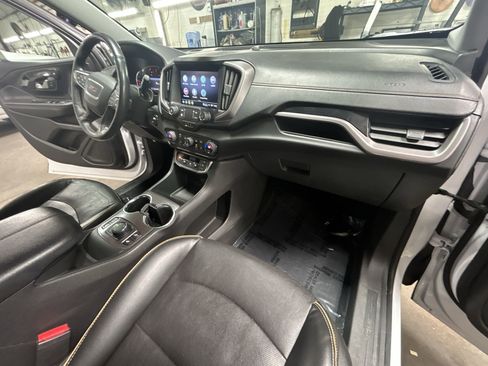 Certified 2022 GMC Terrain AT4 AWD/4WD image 29