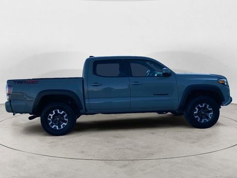 Used 2023 Toyota Tacoma TRD Off-Road w/ TRD Premium Off Road Package AWD/4WD image 6