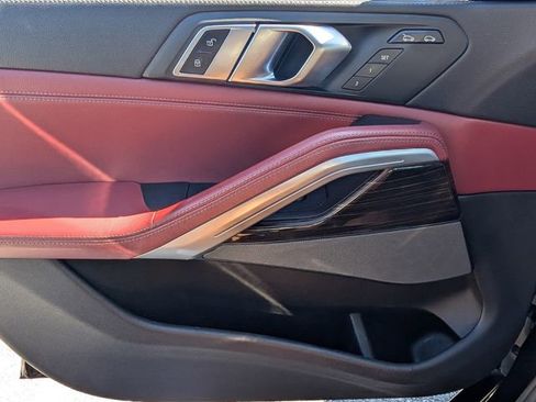 Used 2020 BMW X6 sDrive40i w/ M Sport Package image 38