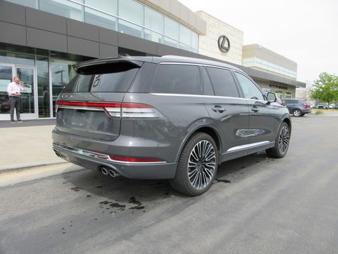 Used 2021 Lincoln Aviator Black Label w/ Dynamic Handling Package AWD/4WD image 9