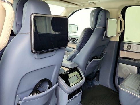 Used 2022 Lincoln Navigator L Black Label AWD/4WD image 21