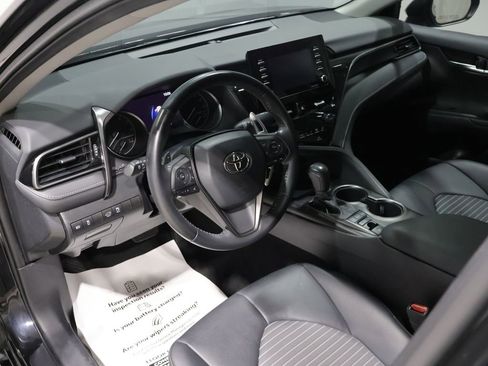 Used 2022 Toyota Camry SE w/ Carpet Mat Package (TMS) AWD/4WD image 15