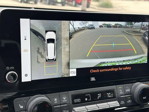 Used 2024 Toyota Grand Highlander AWD image 18