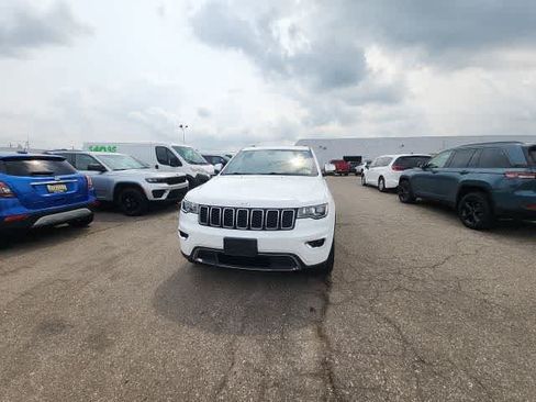 Certified 2020 Jeep Grand Cherokee Limited AWD/4WD image 4