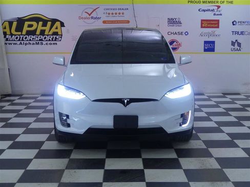 Used 2018 Tesla Model X 75D AWD/4WD image 2