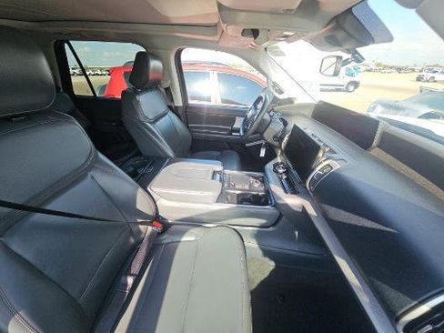 Used 2025 Ford Expedition Max Active image 11