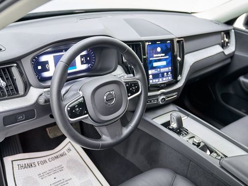 Certified 2025 Volvo XC60 B5 Plus AWD/4WD image 13