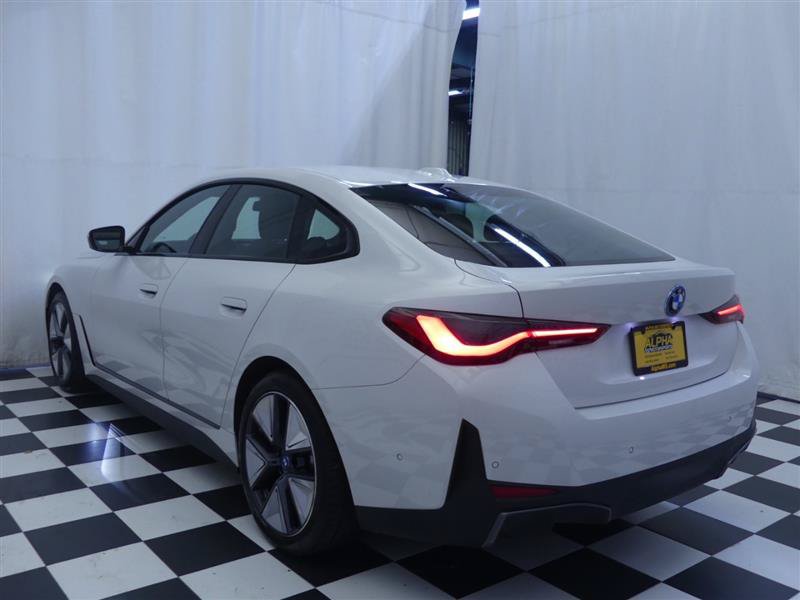 Used 2023 BMW i4 eDrive35 w/ Premium Package RWD image 5