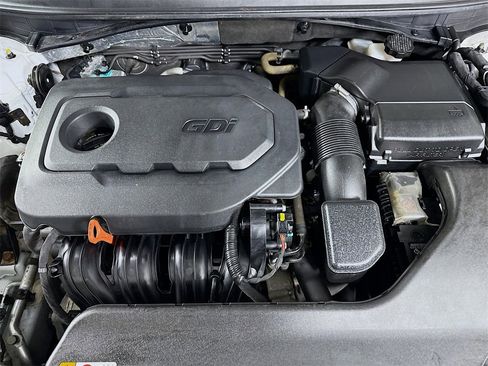 Used 2016 Hyundai Sonata SE image 29