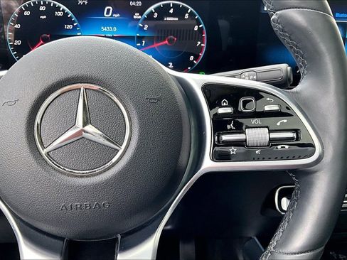 Certified 2023 Mercedes-Benz GLA 250 4MATIC image 21