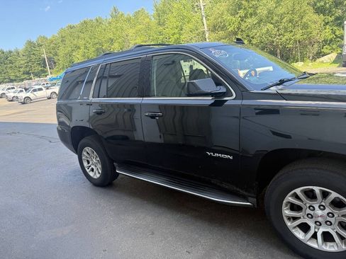 Used 2018 GMC Yukon SLT w/ Open Road Package AWD/4WD image 10