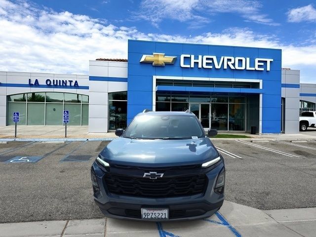 Used 2025 Chevrolet Equinox LT w/ Safety and Technology Package FWD image 3