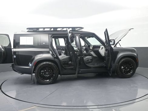 Used 2023 Land Rover Defender 130 SE AWD/4WD image 78