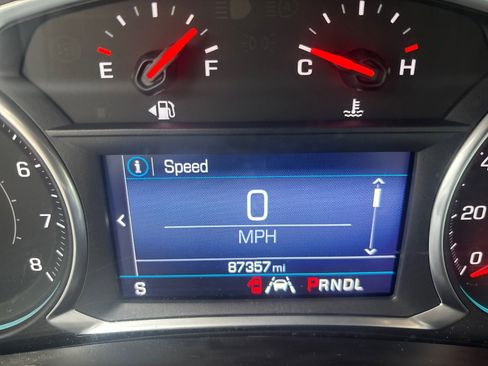 Used 2020 Chevrolet Equinox LT image 11