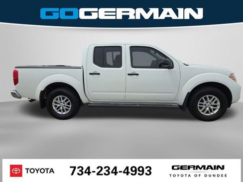 Used 2019 Nissan Frontier SV w/ Value Truck Package AWD/4WD image 6