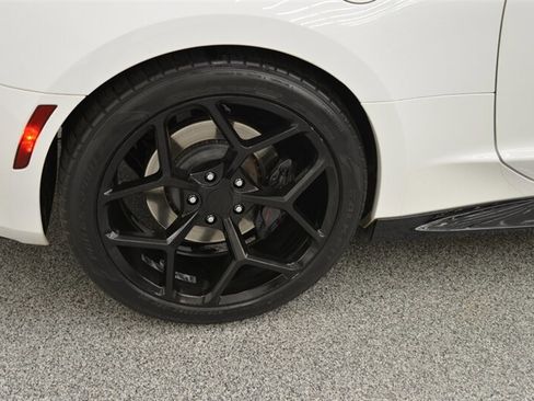 Used 2019 Chevrolet Camaro SS image 35