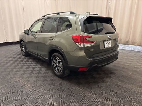 Used 2021 Subaru Forester Premium AWD/4WD image 7