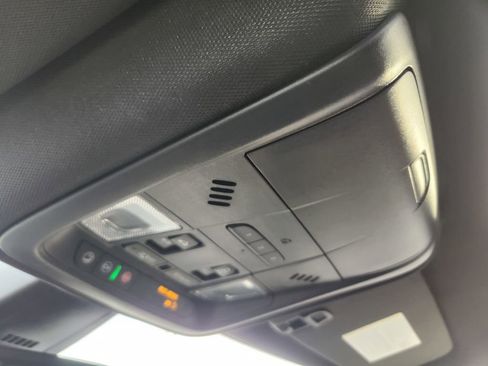 Used 2022 Chevrolet Blazer Premier w/ Enhanced Convenience Package image 18