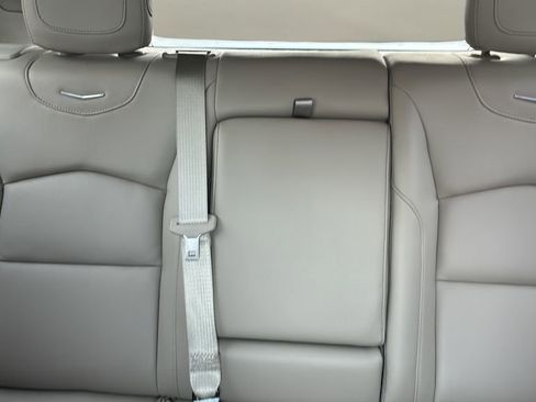 Used 2021 Cadillac XT4 Premium Luxury w/ Cold Weather Package image 16