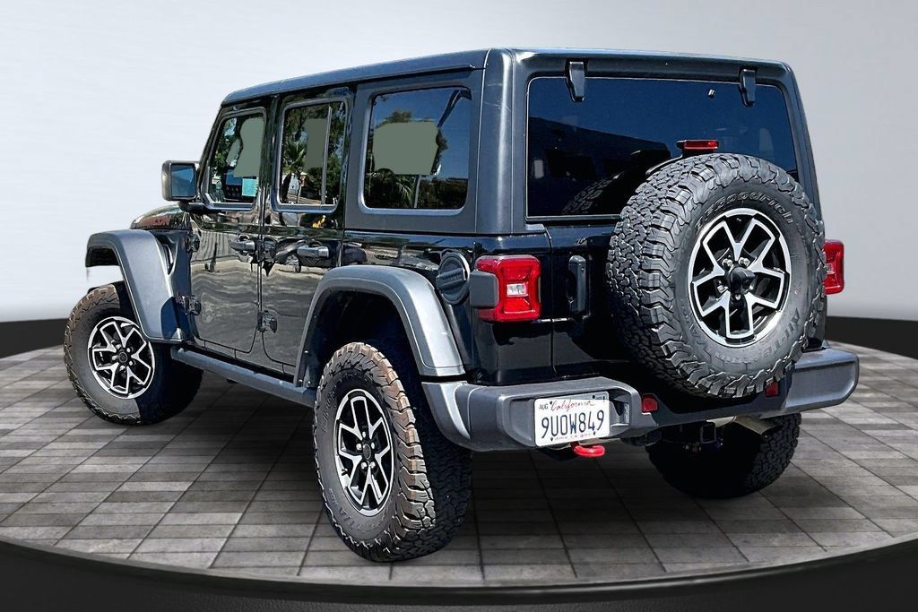 Certified 2025 Jeep Wrangler Unlimited Rubicon w/ Convenience Group AWD/4WD image 20