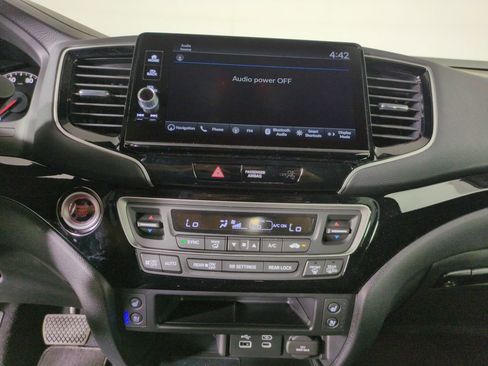 New 2026 Honda Ridgeline Black Edition image 18