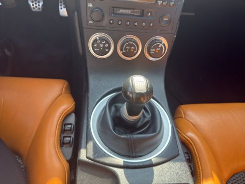 Used 2005 Nissan 350Z Touring RWD image 8