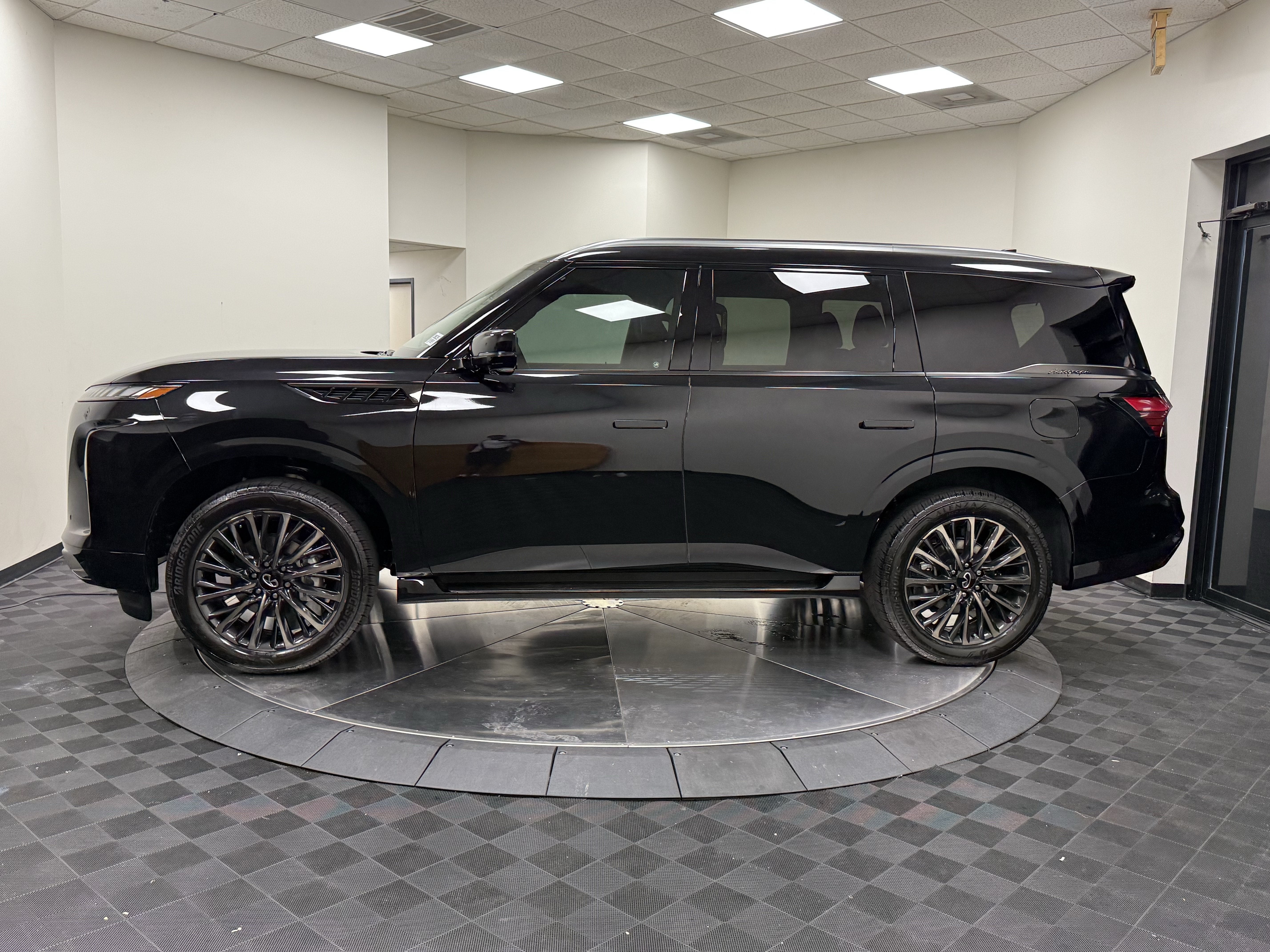 New 2027 INFINITI QX80 Autograph AWD/4WD image 5