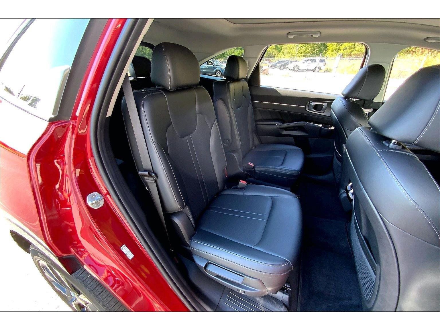 Used 2023 Kia Sorento SX FWD image 25