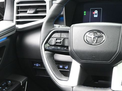 Used 2023 Toyota Tundra Platinum AWD/4WD image 29