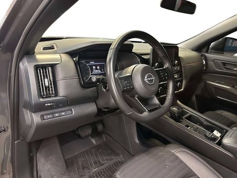 Used 2025 Nissan Pathfinder Rock Creek AWD/4WD image 14