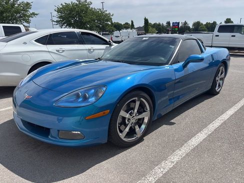 Used 2008 Chevrolet Corvette Coupe w/ Preferred Equipment Group RWD image 2